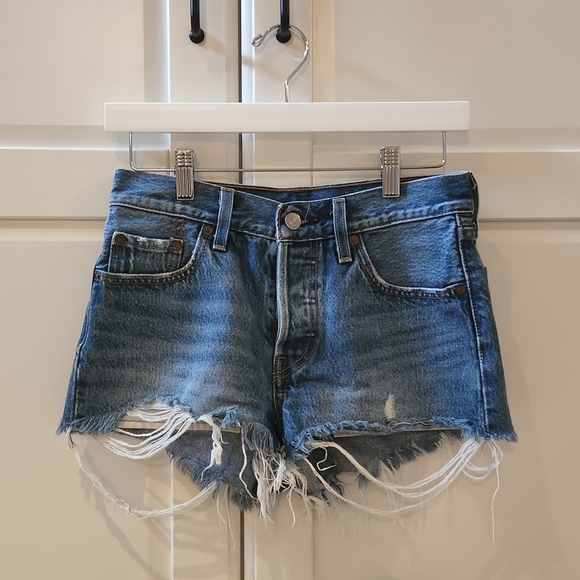 Levi's 501 jeans shorts W24 - Picture 1 of 4